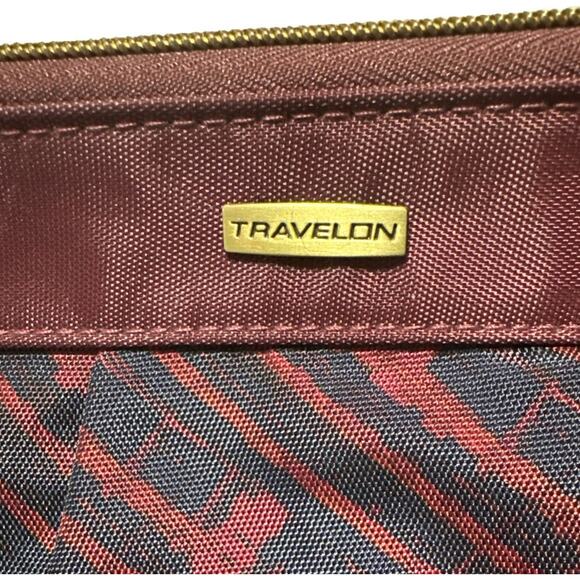 Travelon RFID Blocking Zip Close Pouch Bag Nylon Wristlet - Picture 2 of 4